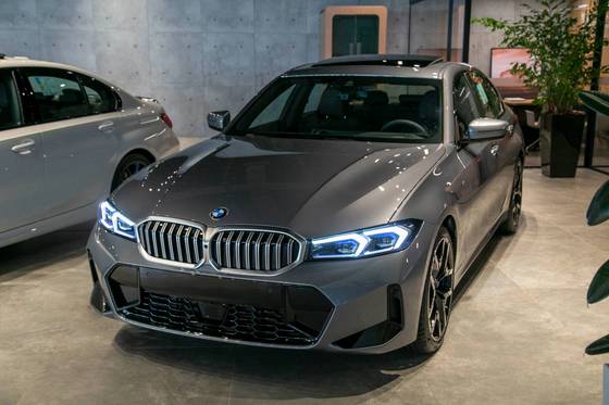 BMW 320i 2.0 16V TURBO FLEX M SPORT AUTOMÁTICO BMW 320i 2.0 16V TURBO FLEX M SPORT AUTOMÁTICO